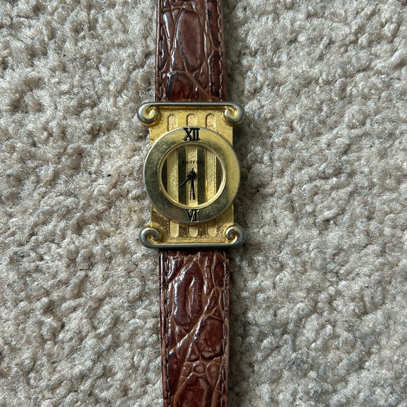 shiffon Accessories - SHIFFON women’s rare vintage gold genuine leather watch adjustable size‎